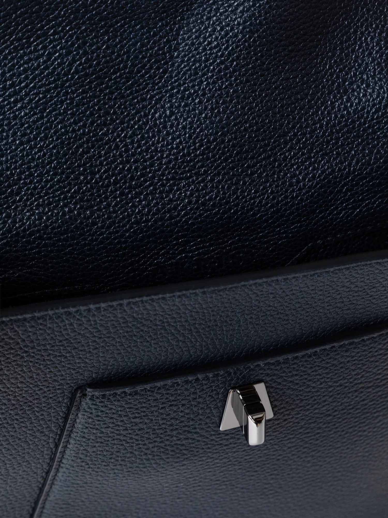 Anouk Little Messenger Bag - Image 4